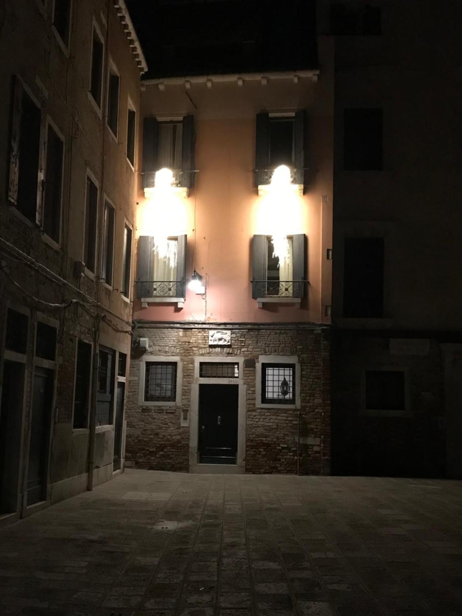Albrizzi Charme Apartment Venice Exterior photo